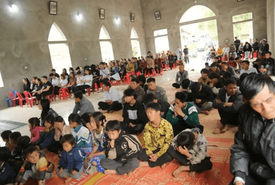 Vietnam Catholics struggle to practice their faith