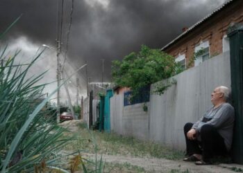 Pope prays Holy Spirit may create harmony for world peace